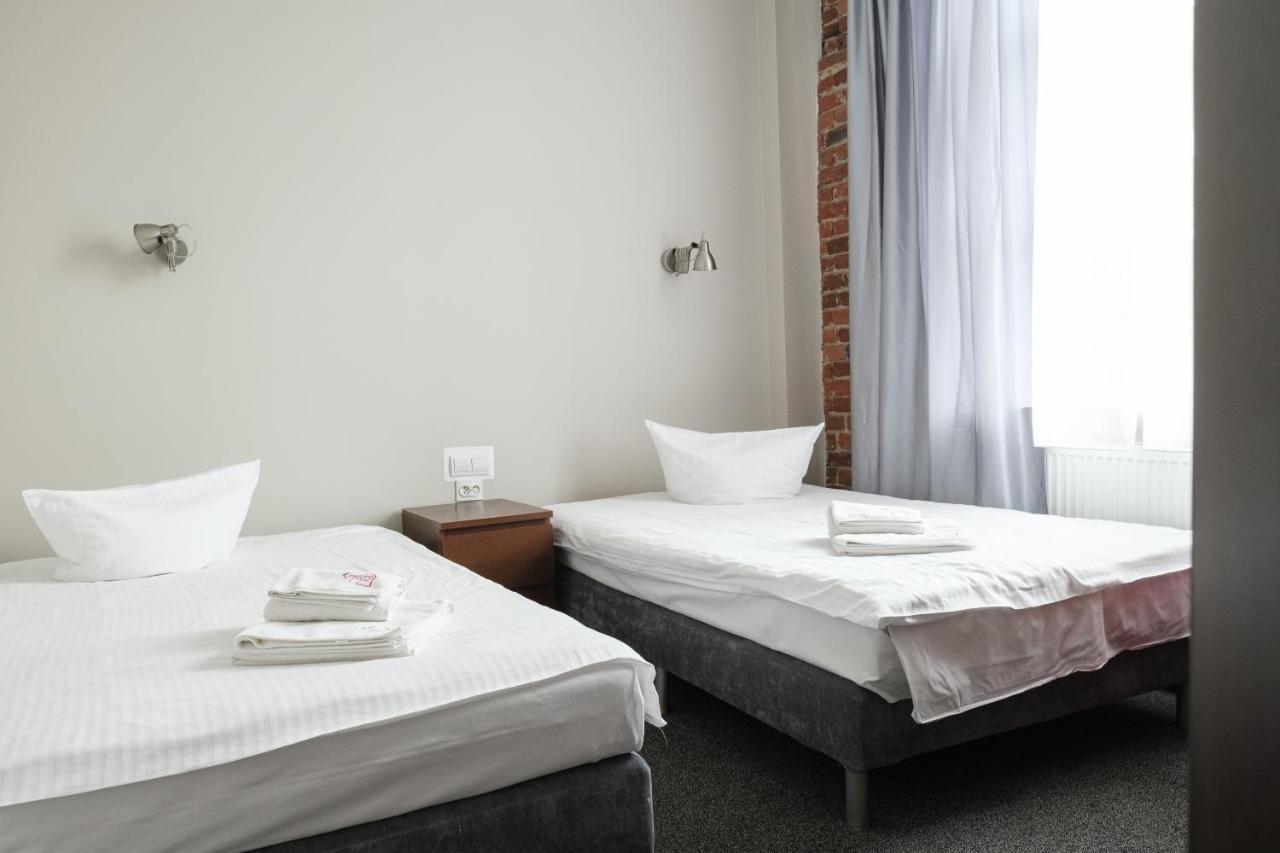 Adler Bed&Breakfast Apartment Lodz  Exterior photo