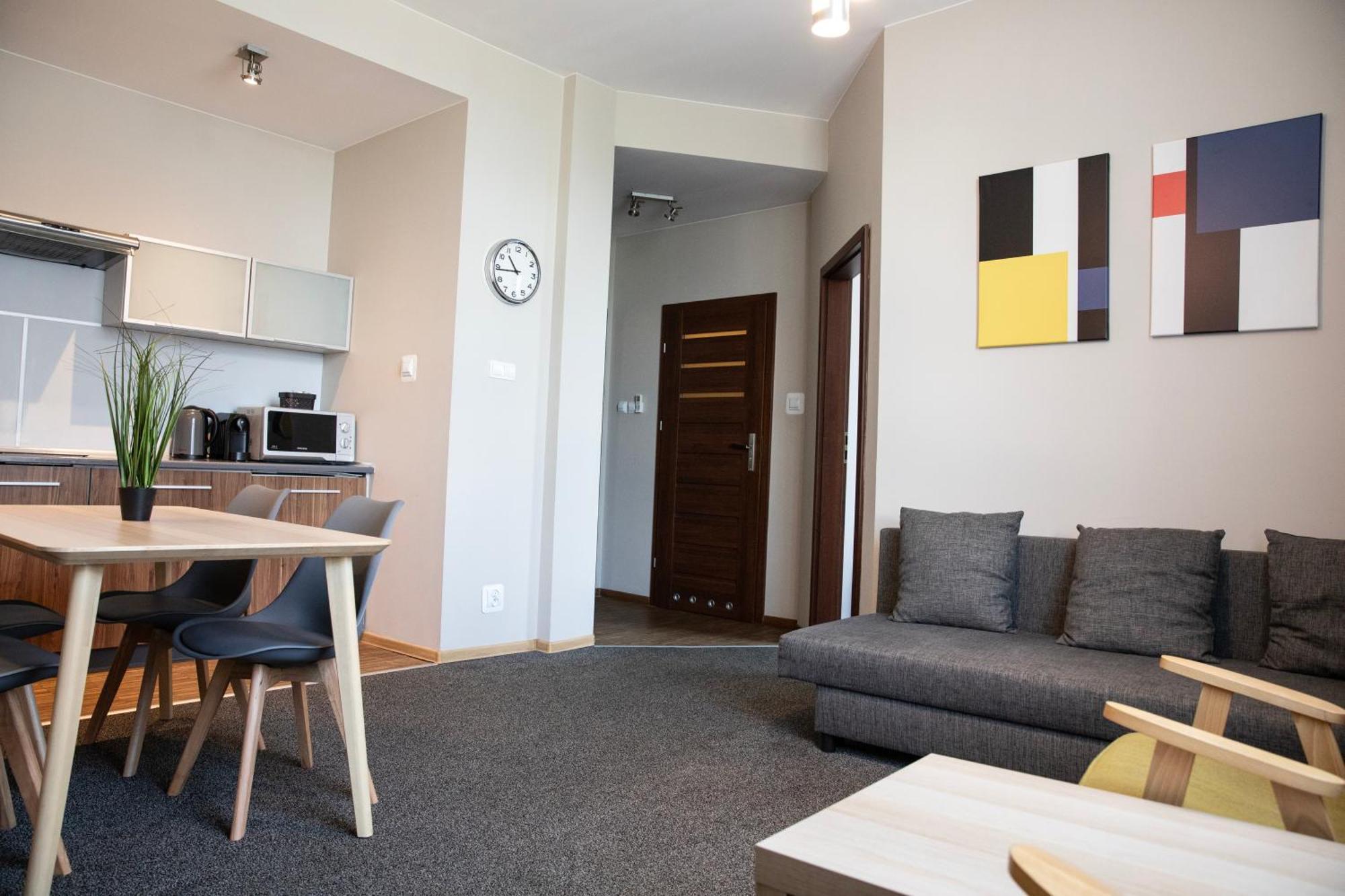 Adler Bed&Breakfast Apartment Lodz  Exterior photo
