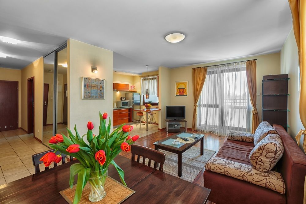 Adler Bed&Breakfast Apartment Lodz  Exterior photo